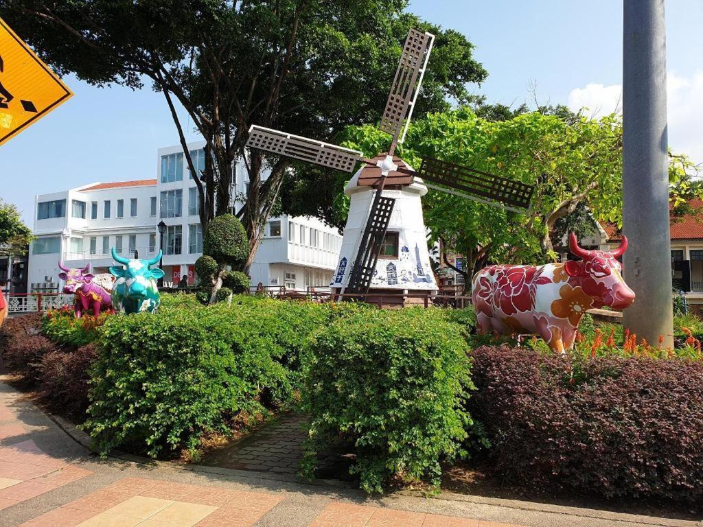 Styles Hotel Malacca Exterior photo