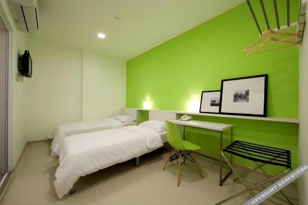 Styles Hotel Malacca Exterior photo