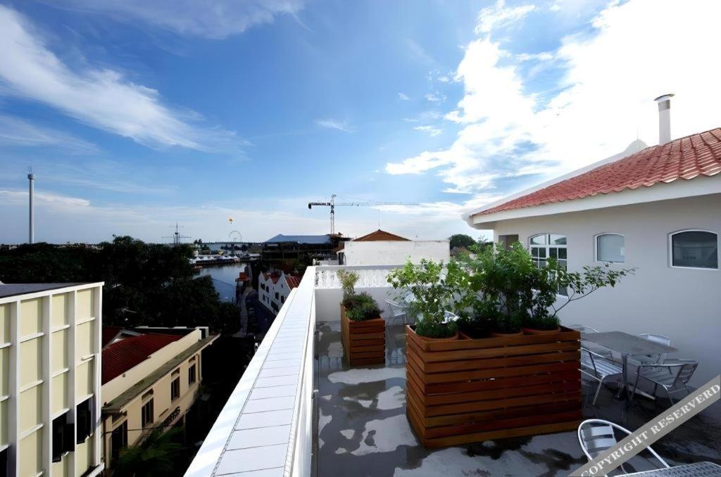 Styles Hotel Malacca Exterior photo