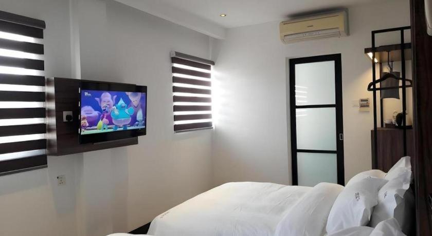 Styles Hotel Malacca Exterior photo