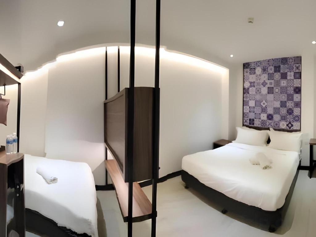 Styles Hotel Malacca Exterior photo